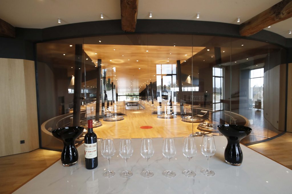 A unique visit to the heart of ChâteauFigeac’s new winery Château Figeac